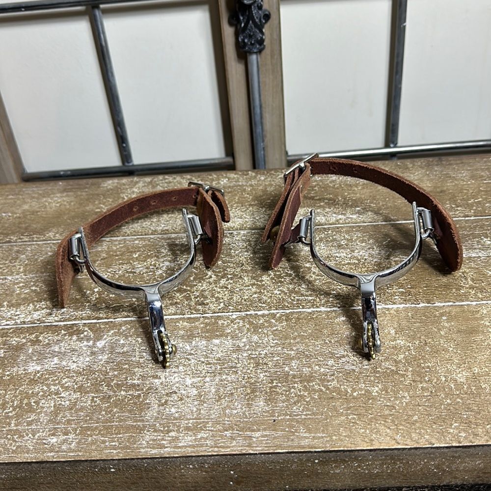 Genuine, leather spurs with straps new